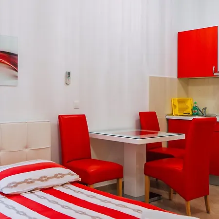 Apartments Center With Free Private Parking Baska Voda Exterior photo