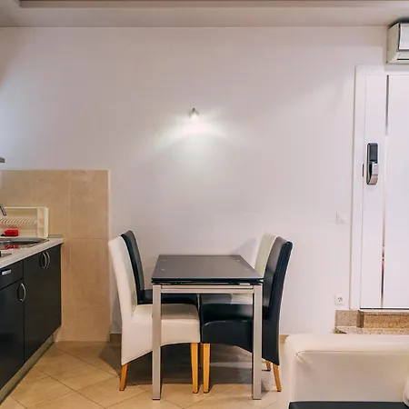 Apartments Center With Free Private Parking Baska Voda Exterior photo