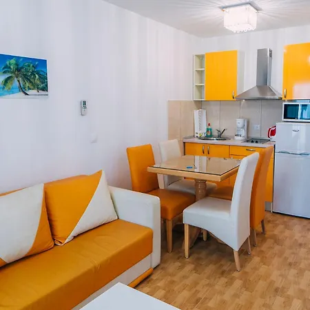 Apartments Center With Free Private Parking Baska Voda Exterior photo