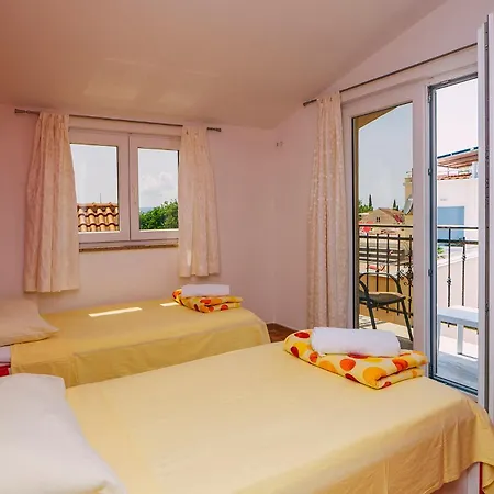 Apartments Center With Free Private Parking Baska Voda Exterior photo