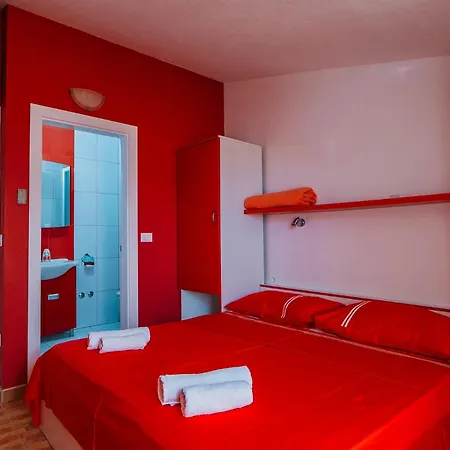 Apartments Center With Free Private Parking Baska Voda Exterior photo