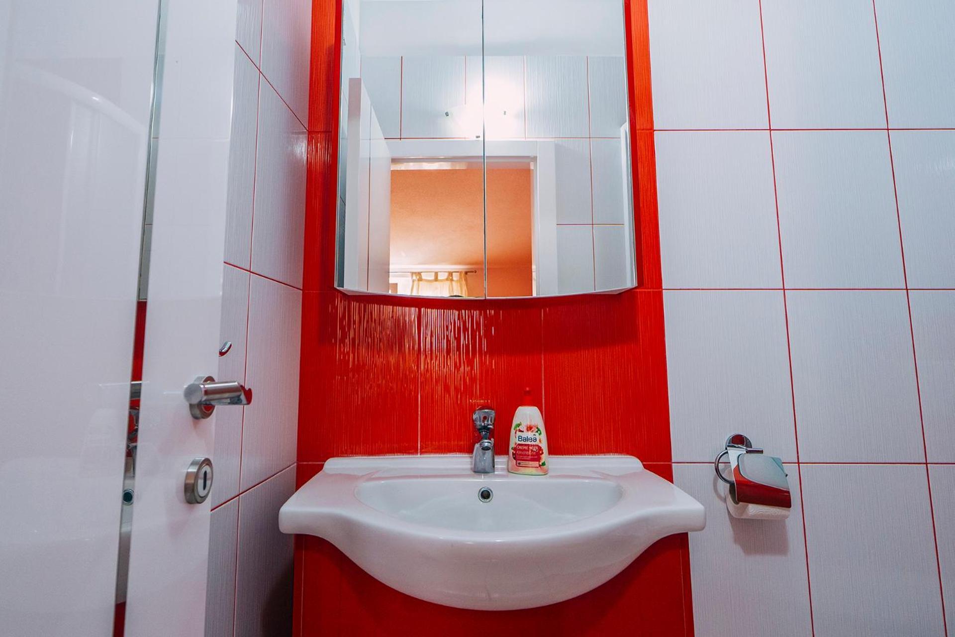 Center With Free Private Parking Apartment Baska Voda